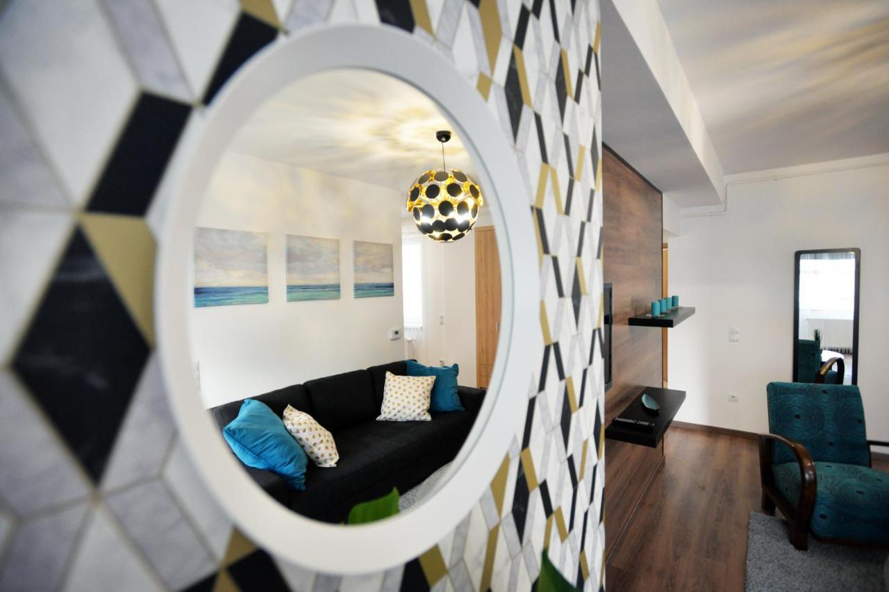 One Luxury Suites Эгер Экстерьер фото