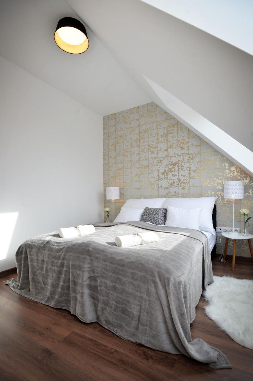 One Luxury Suites Эгер Экстерьер фото